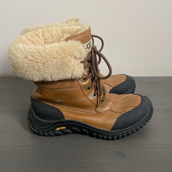 UGG Adirondack III Waterproof Leather
Winter Bootie Camel Size 7.5 - Picture 14 of 14